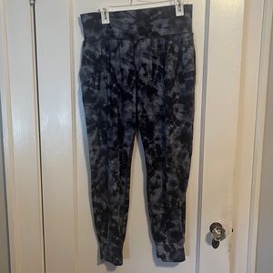 Women’s Athleta Salutation Jogger